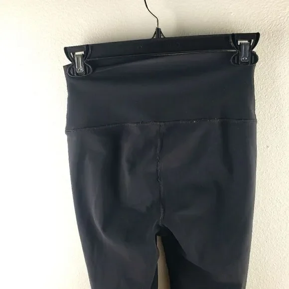 Women's ALO Black Preowned Cut Out Stretchy Yoga Pants Size XS - Picture 2 of 12